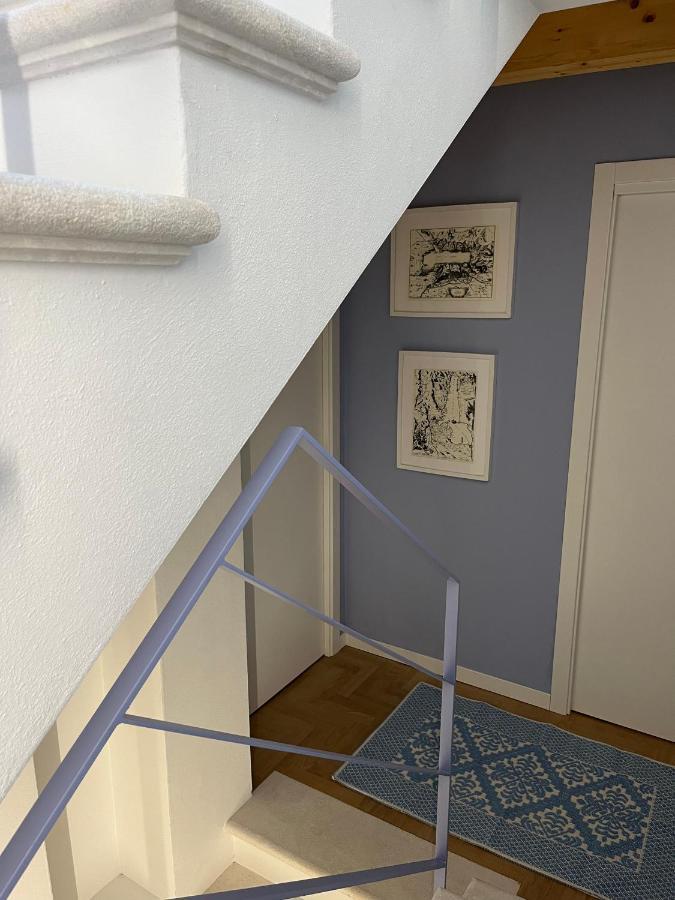 La Piccola Casa Al Lago - Intera Casa Con 3 Camere E 2 Box Salò Buitenkant foto