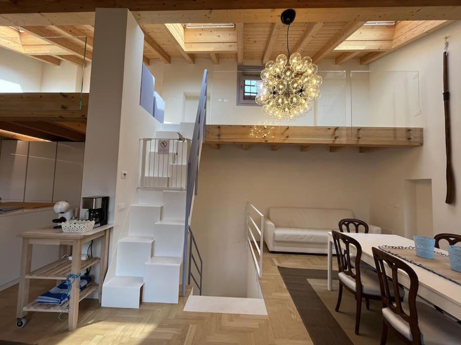 La Piccola Casa Al Lago - Intera Casa Con 3 Camere E 2 Box Salò Buitenkant foto