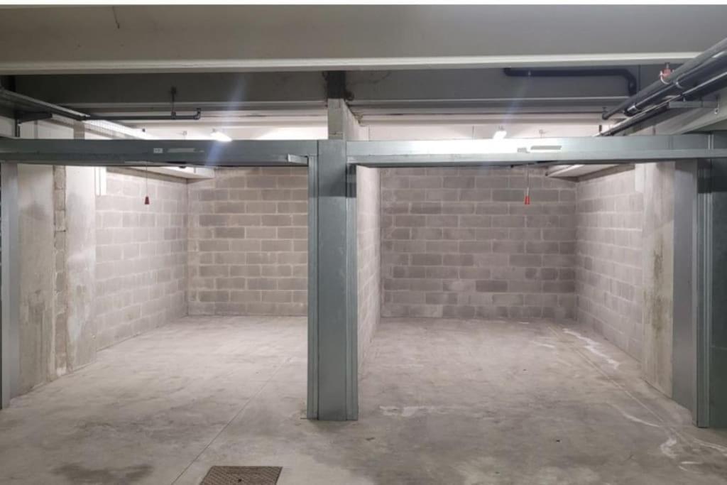 La Piccola Casa Al Lago - Intera Casa Con 3 Camere E 2 Box Salò Buitenkant foto